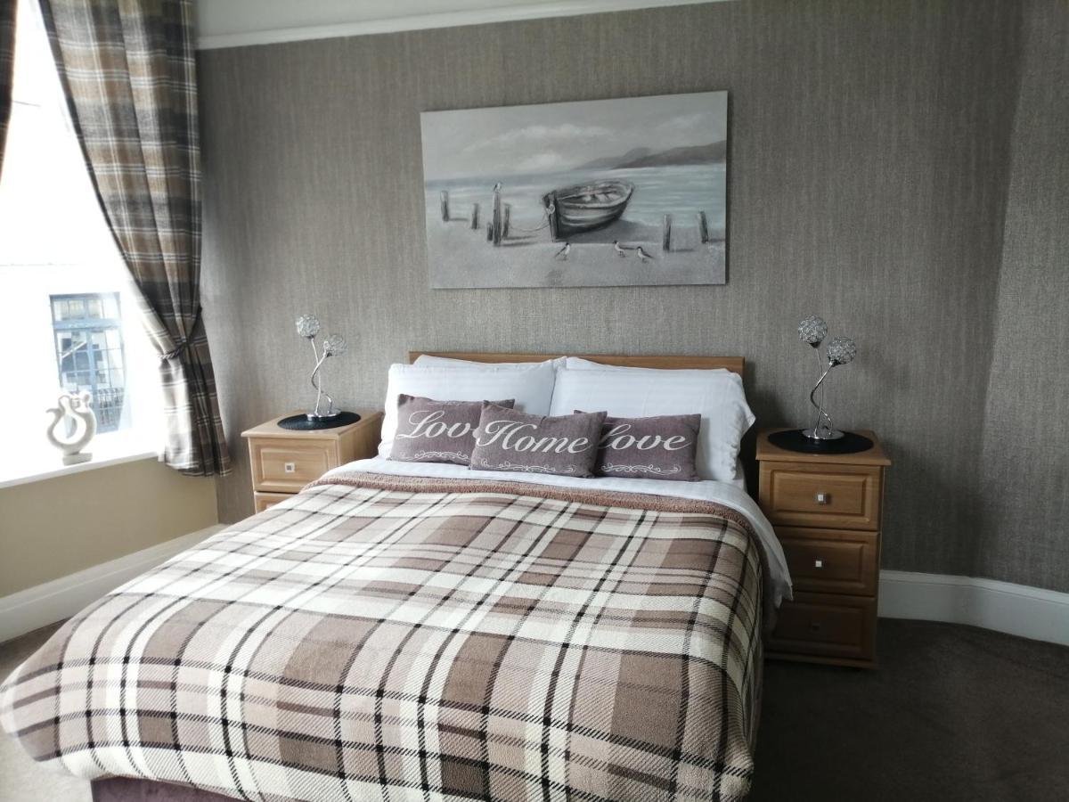 Burleigh Guest House Llandudno Buitenkant foto