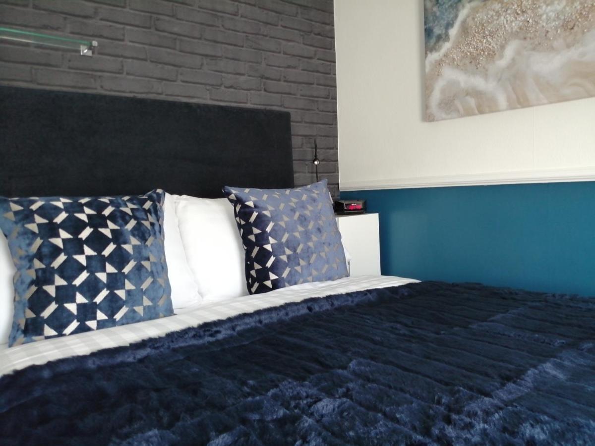 Burleigh Guest House Llandudno Buitenkant foto