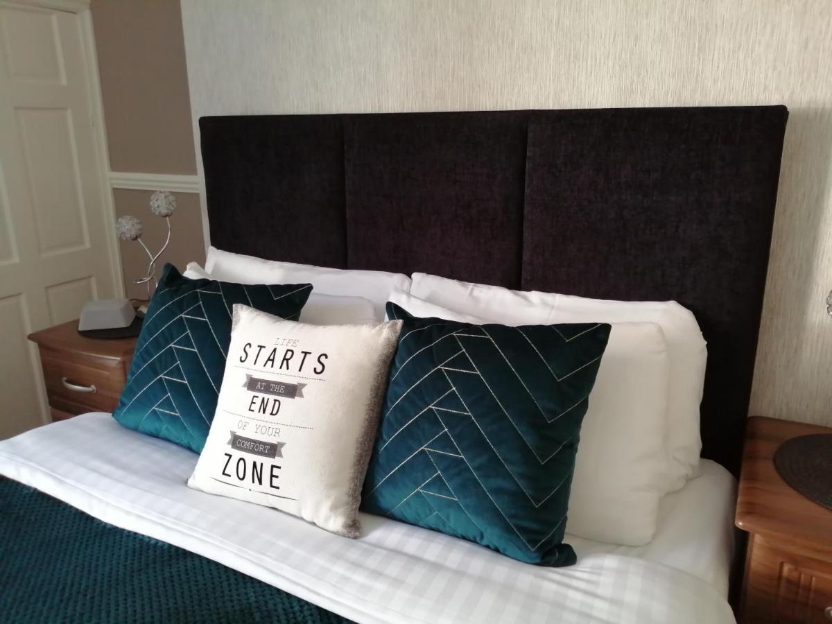Burleigh Guest House Llandudno Buitenkant foto