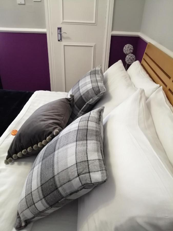 Burleigh Guest House Llandudno Buitenkant foto