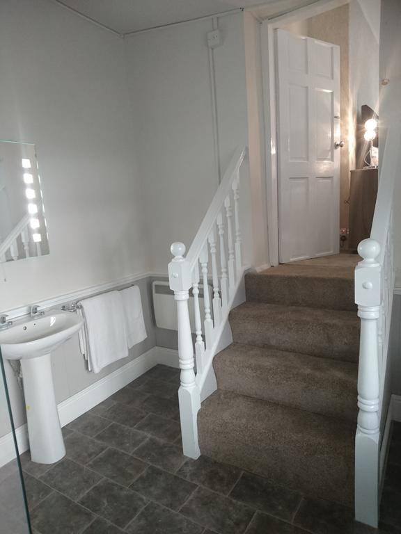 Burleigh Guest House Llandudno Buitenkant foto